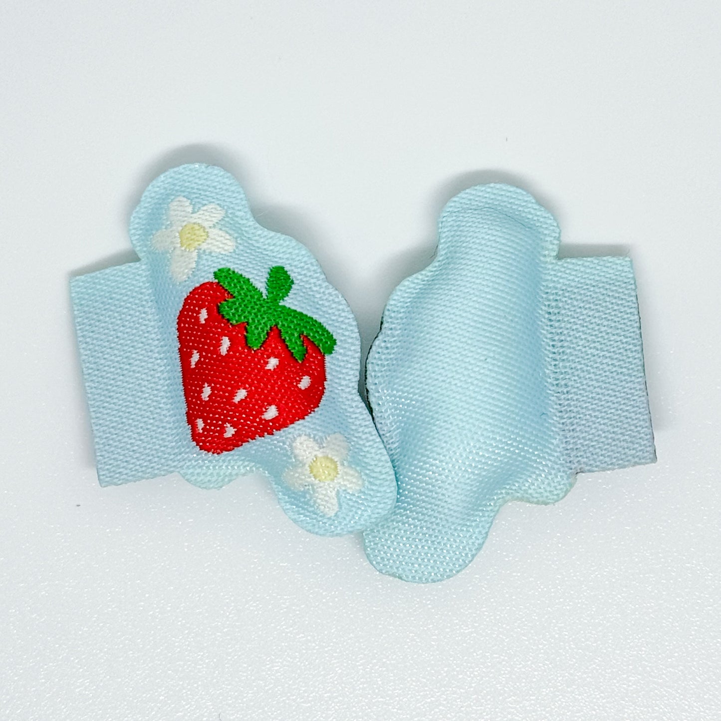 Strawberry Deluxe Puff Woven Label  image 0