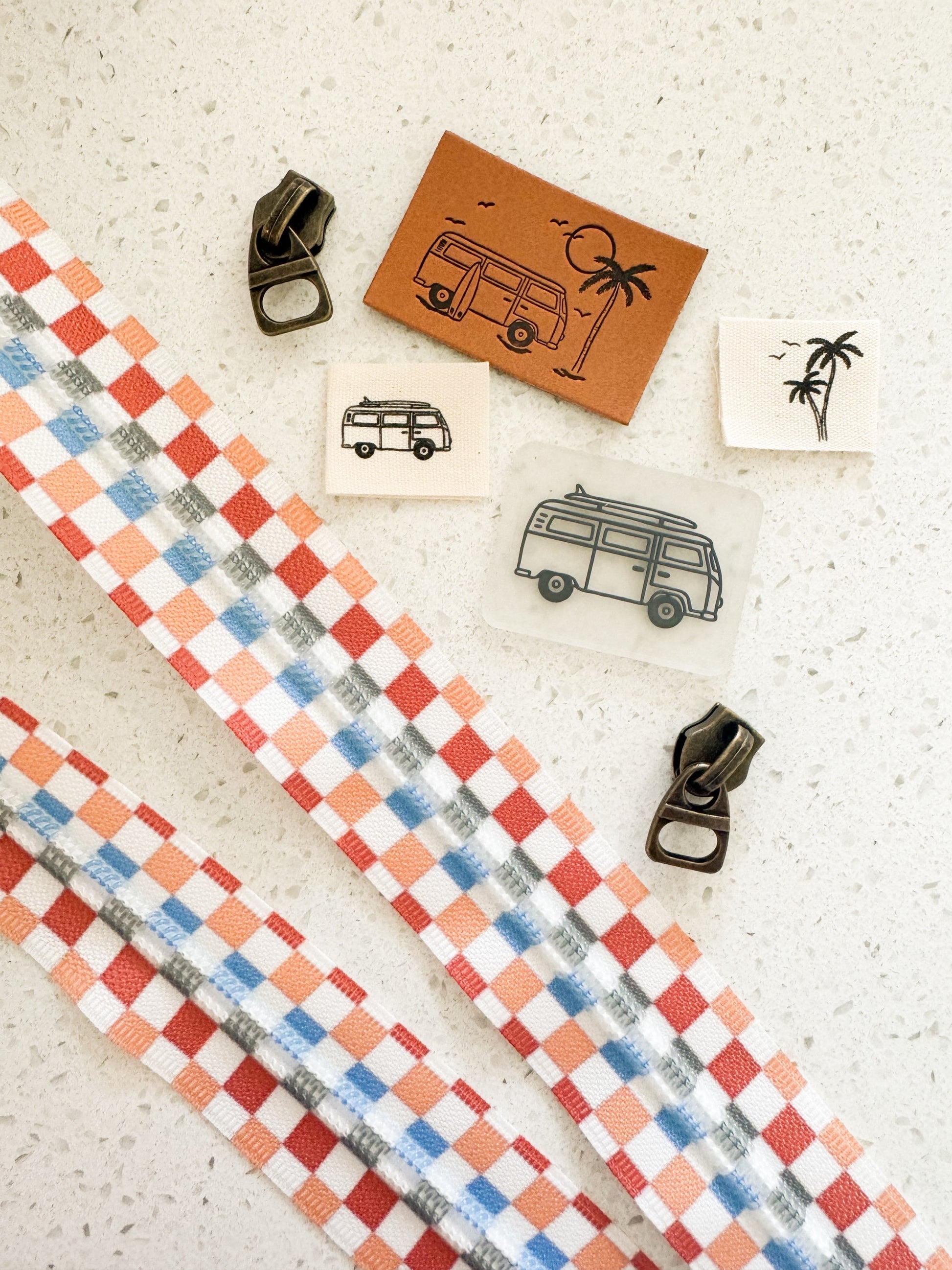 L+E Fabrics Collab Checkers  Zipper Tape By the Yard  image 1