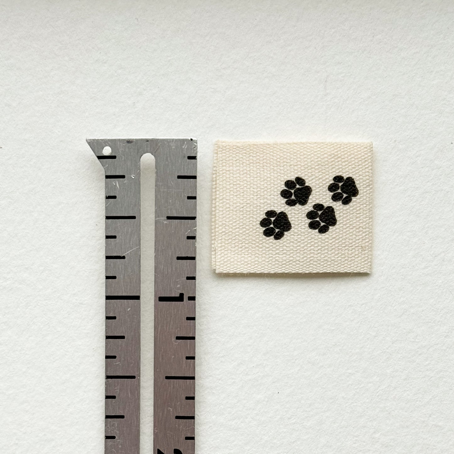 Pawprint Cotton Label image 1